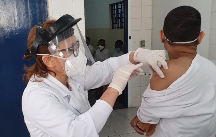 Taxa de contaminação por Covid-19 cai nos presídios do Estado de São Paulo 