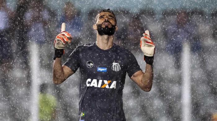 Santos vence nos pênaltis e avança as semifinais do Paulistão