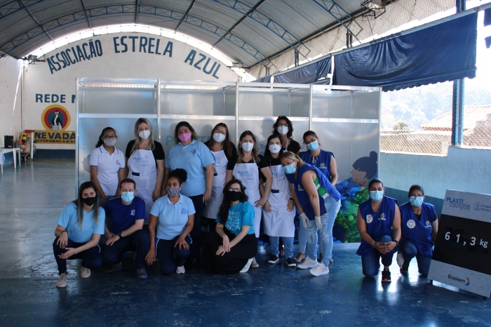 Associação Estrela Azul promove campanha de reciclagem de garrafas pet no Jardim Zaíra