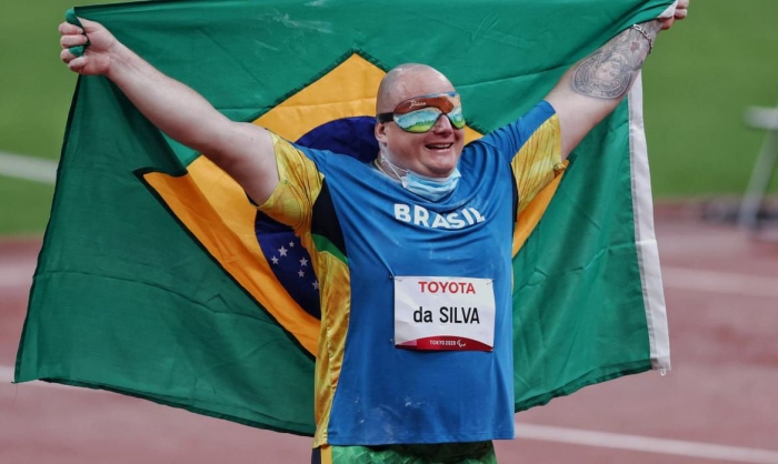 Alessandro Rodrigo conquista medalha de prata no arremesso de peso nas Paralimpíadas de Tóquio