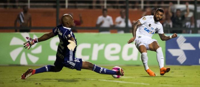Jailson faz defesas importantes e Palmeiras vence Santos no jogo de ida da semifinal