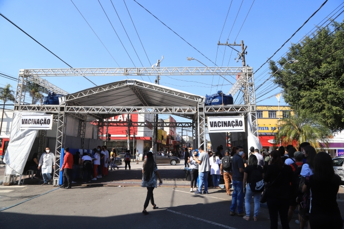 Mauá passa a aplicar vacinas até as 20h em quatro endereços