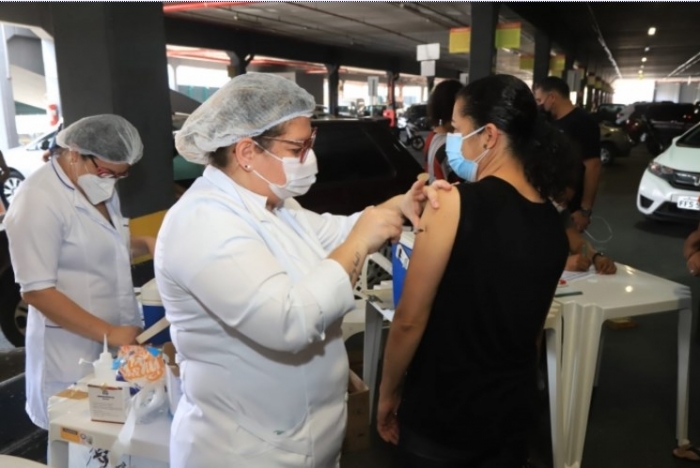 Mauá imuniza contra a Covid-19 em três locais no fim de semana em nova força-tarefa