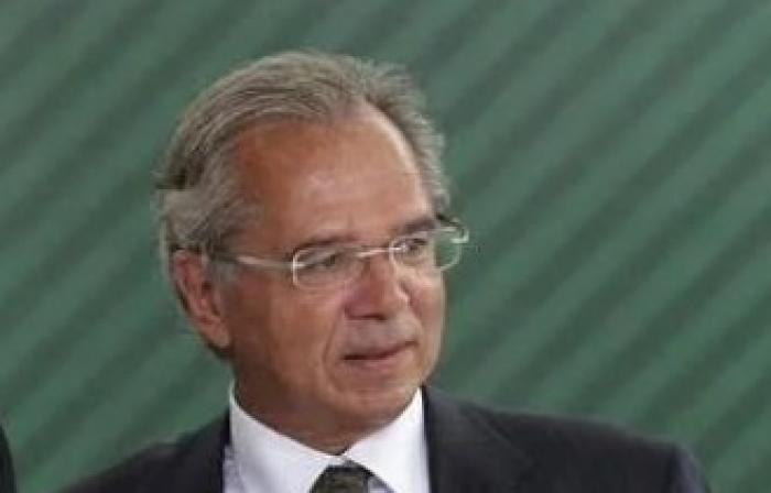 Câmara Federal e Senado querem ouvir Paulo Guedes e presidente do Banco Central sobre offshores