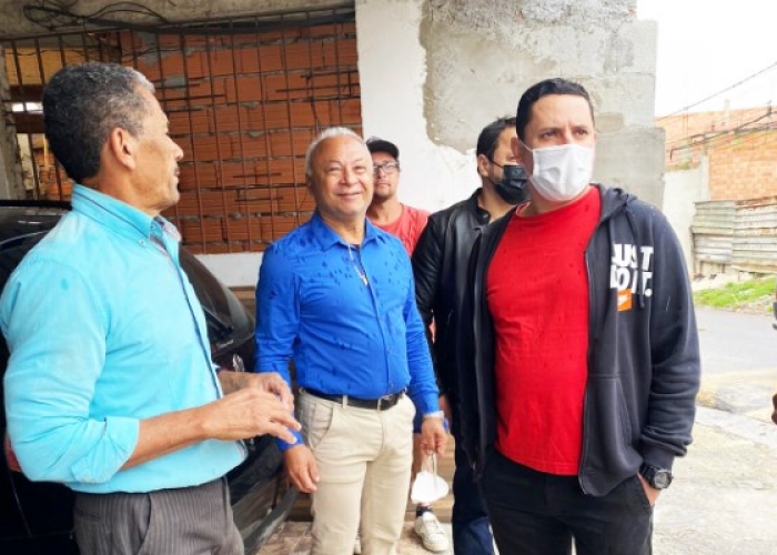 Vereador Renan Pessoa leva o atendimento de seu gabinete para os bairros da cidade nos finais de semana