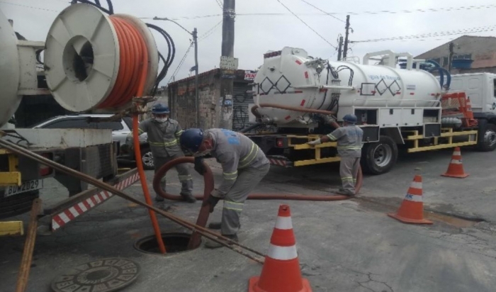 BRK realiza limpeza preventiva de aproximadamente 200 quilômetros das redes de esgoto no período de janeiro a outubro em Mauá