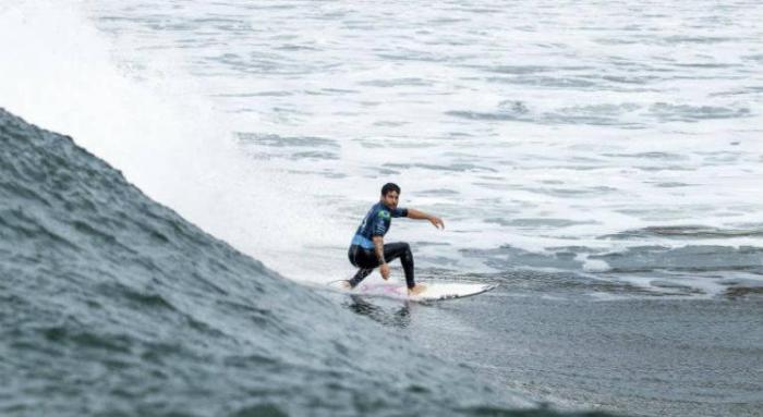 Brasileiro Italo Ferreira desbanca australiano Mick Fanning e é campeão da etapa de surfe em Bells Beach