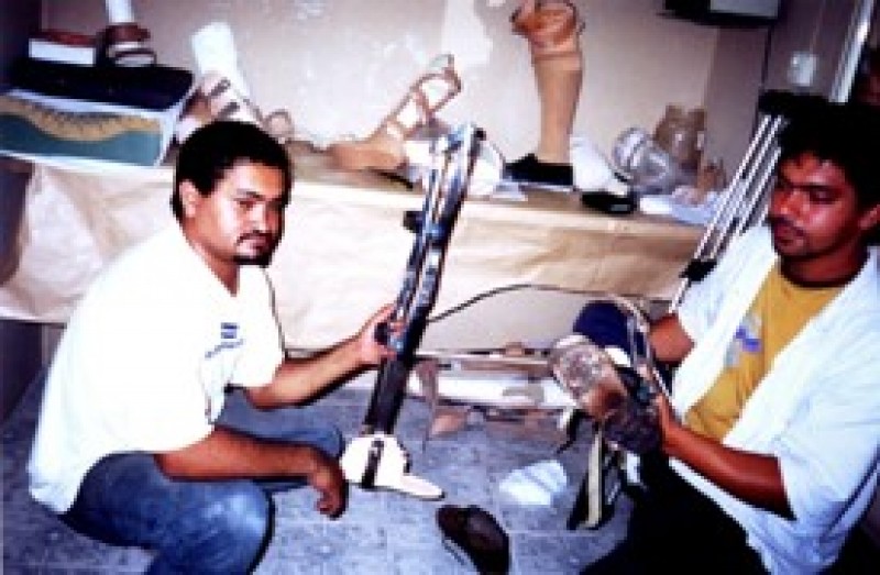 Apoio a ADEFIS Sapopemba: compra de próteses para pessoas portadoras de deficiência - Foto: Divulgação