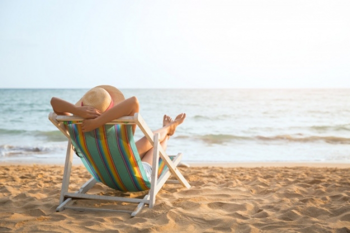 Cuidados com a pele e uso do protetor solar devem ser redobrados no verão