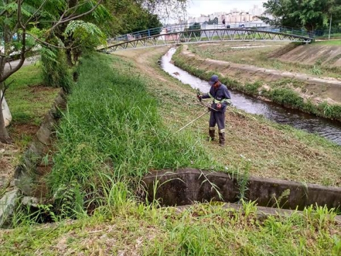 Mauá retira aproximadamente 3.800 toneladas de lixo de rios e córregos nos últimos 6 meses