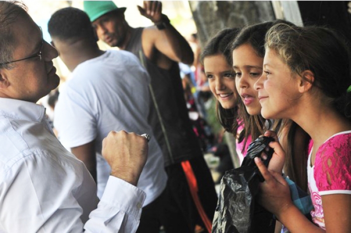 Na defesa das crianças e dos adolescentes, Junior Orosco cobra autoridades por mais oportunidades para as pessoas em situação de rua