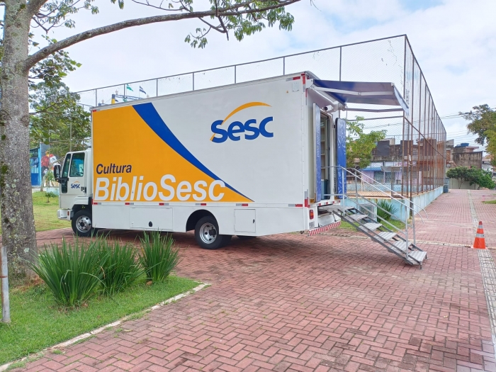 Parceria entre Prefeitura de Mauá e SESC traz bibliotecas itinerantes para a cidade