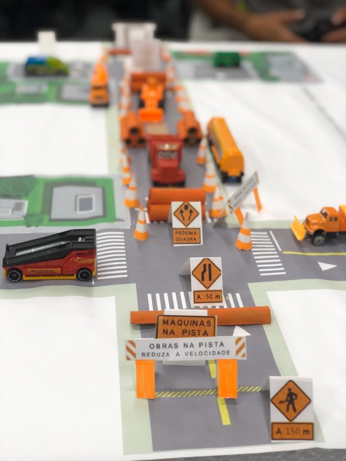Maio Amarelo: BRK utiliza maquetes para conscientizar funcionários e alertar sobre os comportamentos seguros no trânsito