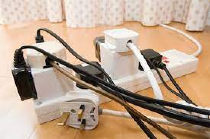 Cinco dicas para prevenir acidentes elétricos