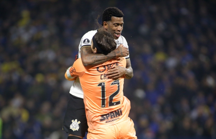 Corinthians vence Boca Juniors nos pênaltis e garante classificação para quartas de final da Libertadores