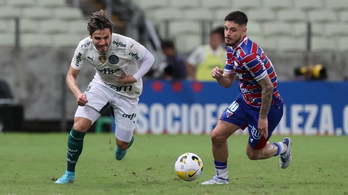 Palmeiras empata com Fortaleza e segue na liderança do Brasileirão