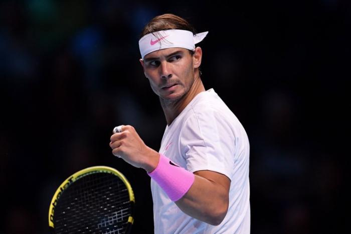 Nadal sofre, mas elimina azarão na estreia em Barcelona; Rogerinho perde de virada