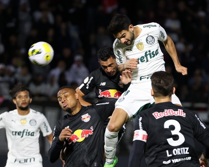 Palmeiras busca empate contra Bragantino e mantém vantagem de sete pontos para o vice-líder
