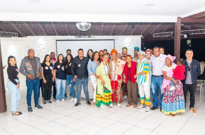 Robson Santos recebe a deputada estadual Leci Brandão em Mauá