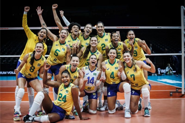 Brasil quebra invencibilidade da Itália e estreia com vitória na segunda fase do Mundial de Vôlei Feminino