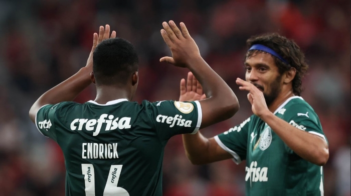 Palmeiras vence Athletico-PR de virada e pode garantir título já nesta quarta-feira