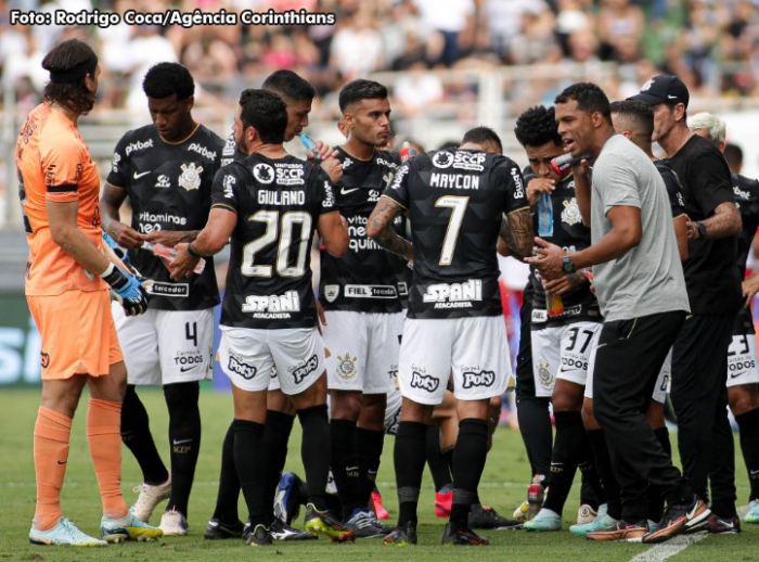 Corinthians estreia com derrota no Campeonato Paulista