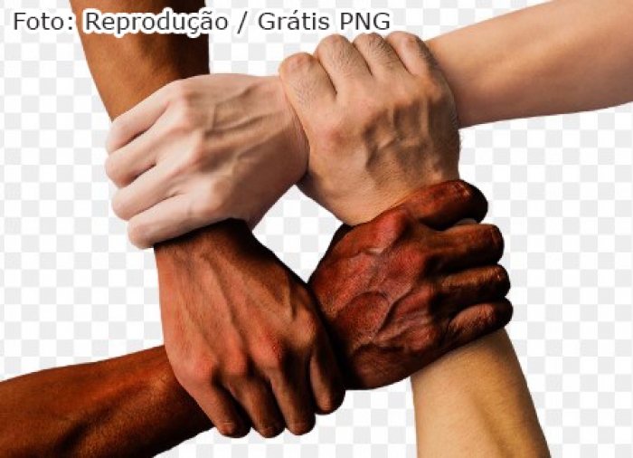 Lei que aumenta pena por injúria racial no Brasil é aprovada