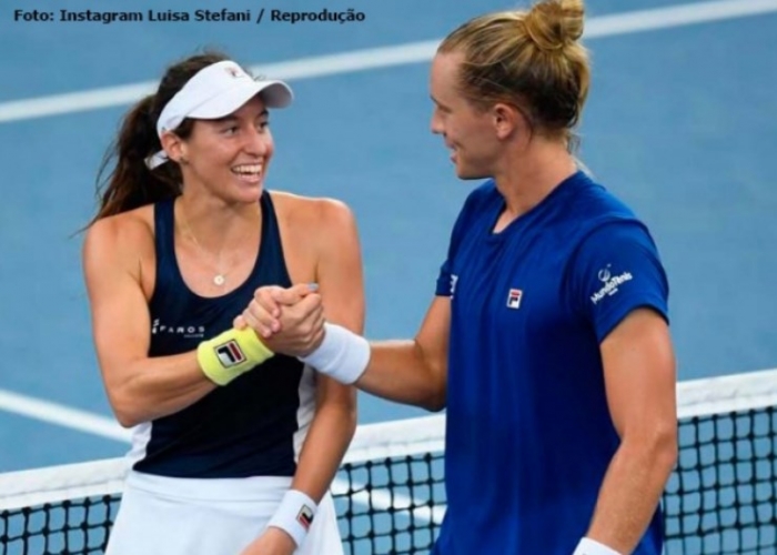 Dupla brasileira derrota australianos e vai à final no torneio de duplas mistas no Australian Open
