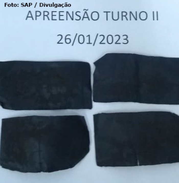 Servidores de Santo André apreendem droga em par de tênis