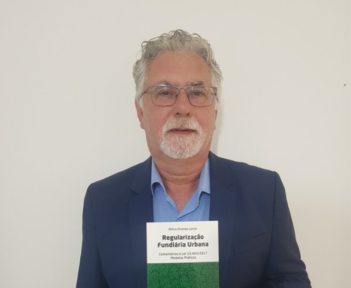 Altivo Ovando, ex-secretário de Habitação de Mauá, lança livro explicando lei de regularização fundiária