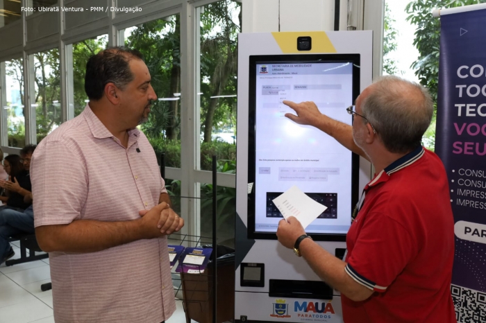 Totens de autoatendimento de trânsito são instalados no Paço e na Secretaria de Mobilidade Urbana