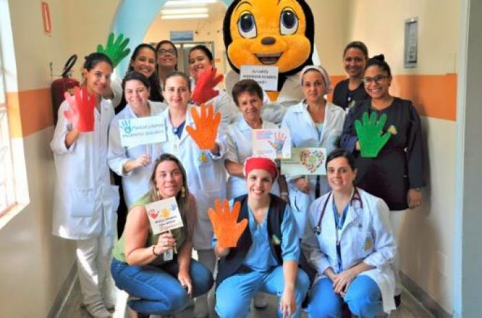 Santa Casa de Mauá promove ação sobre a importância da higienização das mãos