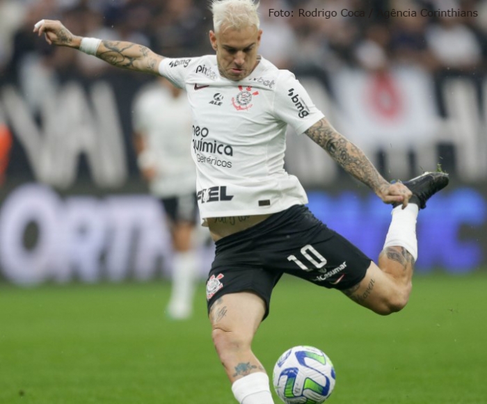 Corinthians vence Fluminense e sai da zona de rebaixamento