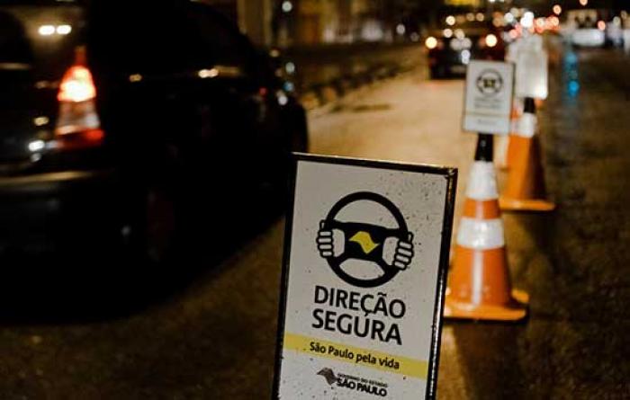 Programa Direção Segura autua três motoristas em Mauá