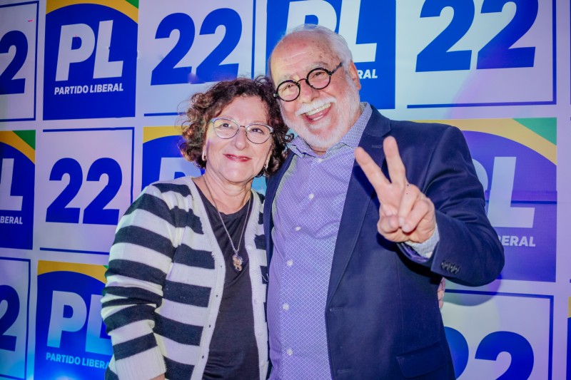 Ligia Volpi e Clovis Volpi durante o lançamento do escritório do PL em Mauá