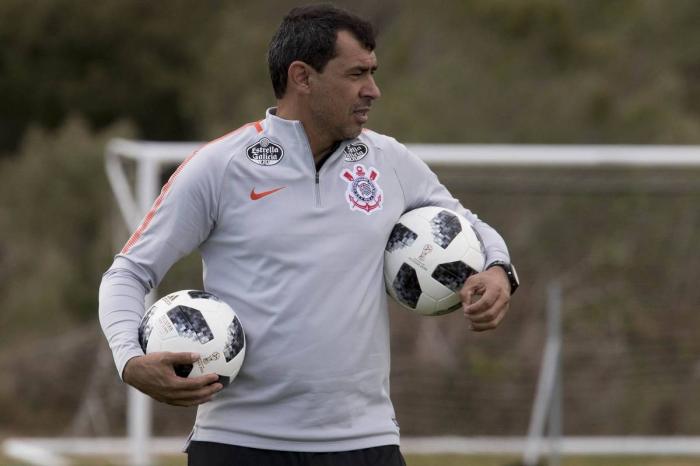 Carille aceita proposta do Al Wehda e não é mais técnico do Corinthians