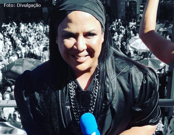 Animadora de plateia no “Teste de Fidelidade”, Juju Bonita se diz feliz com oportunidades na emissora