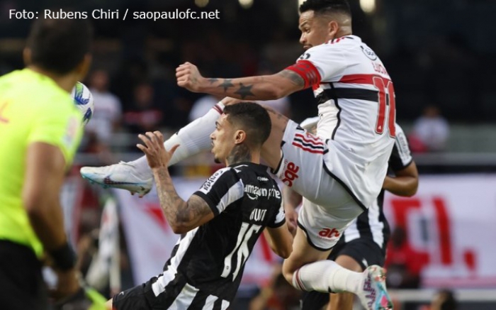 São Paulo empata com o líder Botafogo no Morumbi
