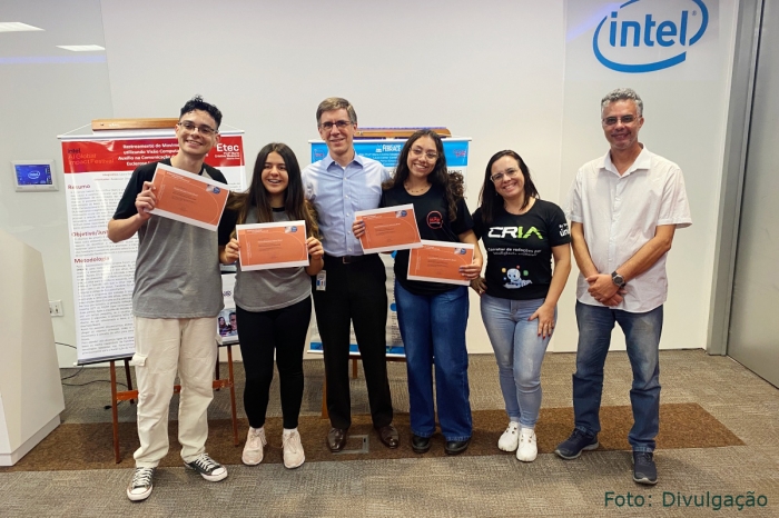 Projetos de alunos da ETEC de Ribeirão Pires são escolhidos para participar de festival internacional