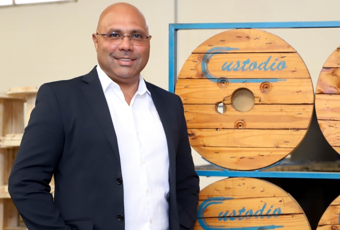 Claudio Custódio cobra que Prefeitura de Mauá dê mais atenção a situação da Avenida Papa João XXIII